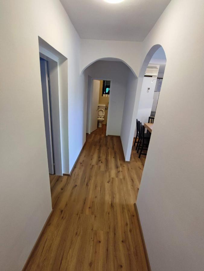 Apartments Frank Шіло Екстер'єр фото