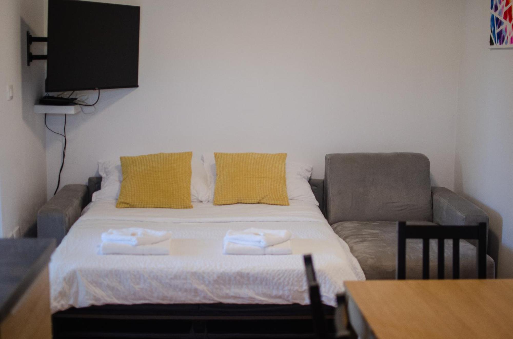 Apartments Frank Шіло Екстер'єр фото