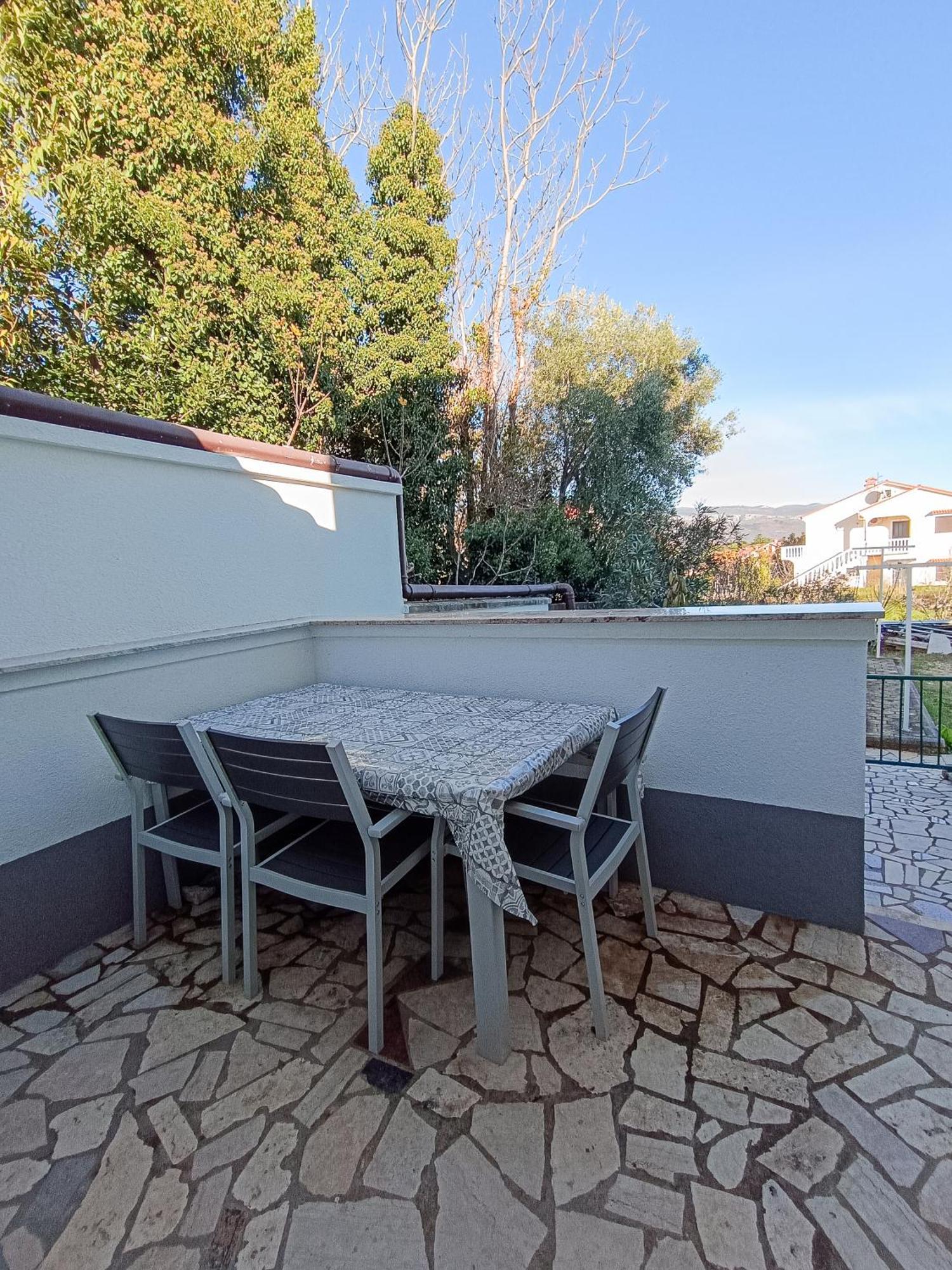 Apartments Frank Шіло Екстер'єр фото