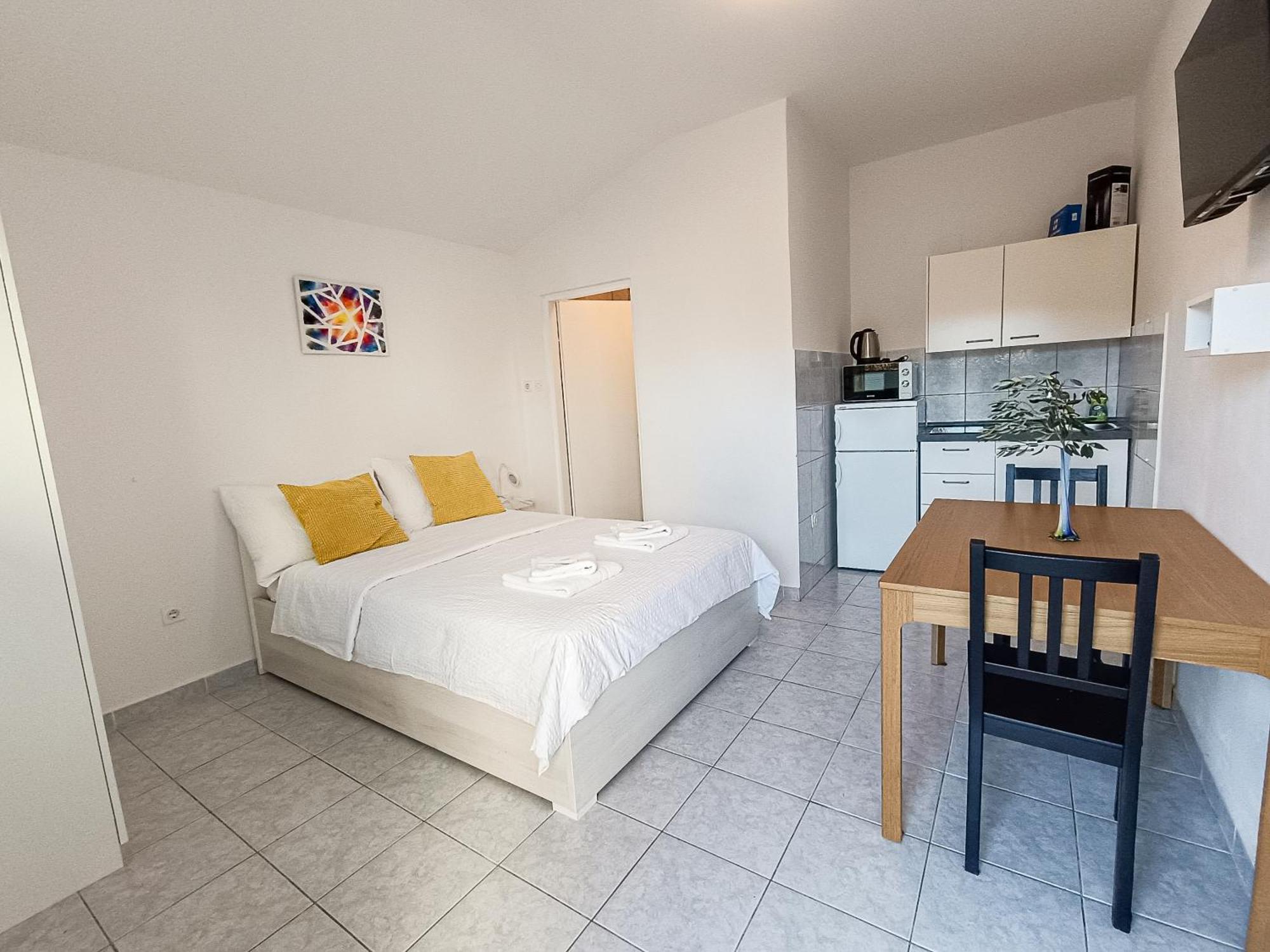 Apartments Frank Шіло Екстер'єр фото