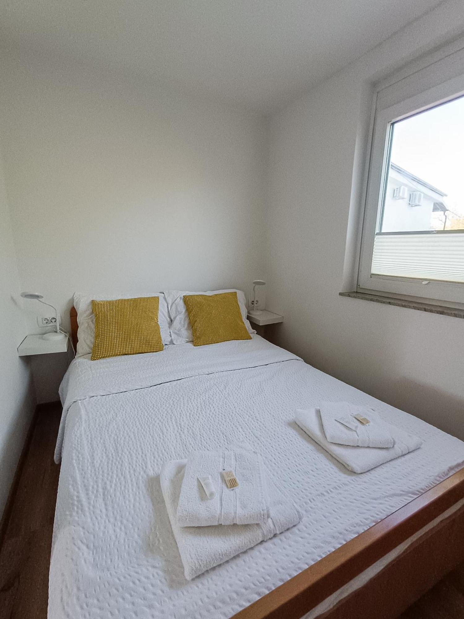 Apartments Frank Шіло Екстер'єр фото