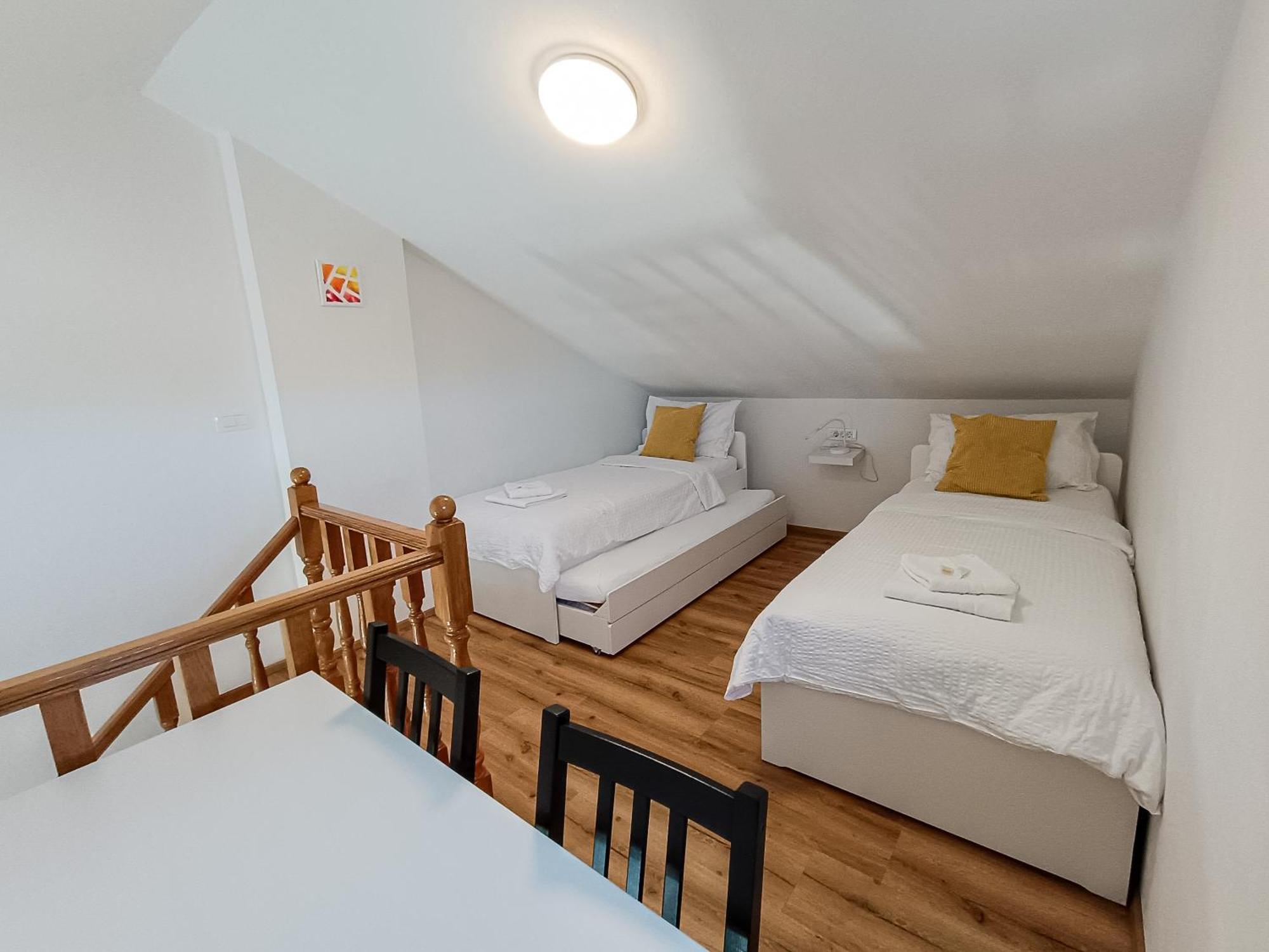 Apartments Frank Шіло Екстер'єр фото